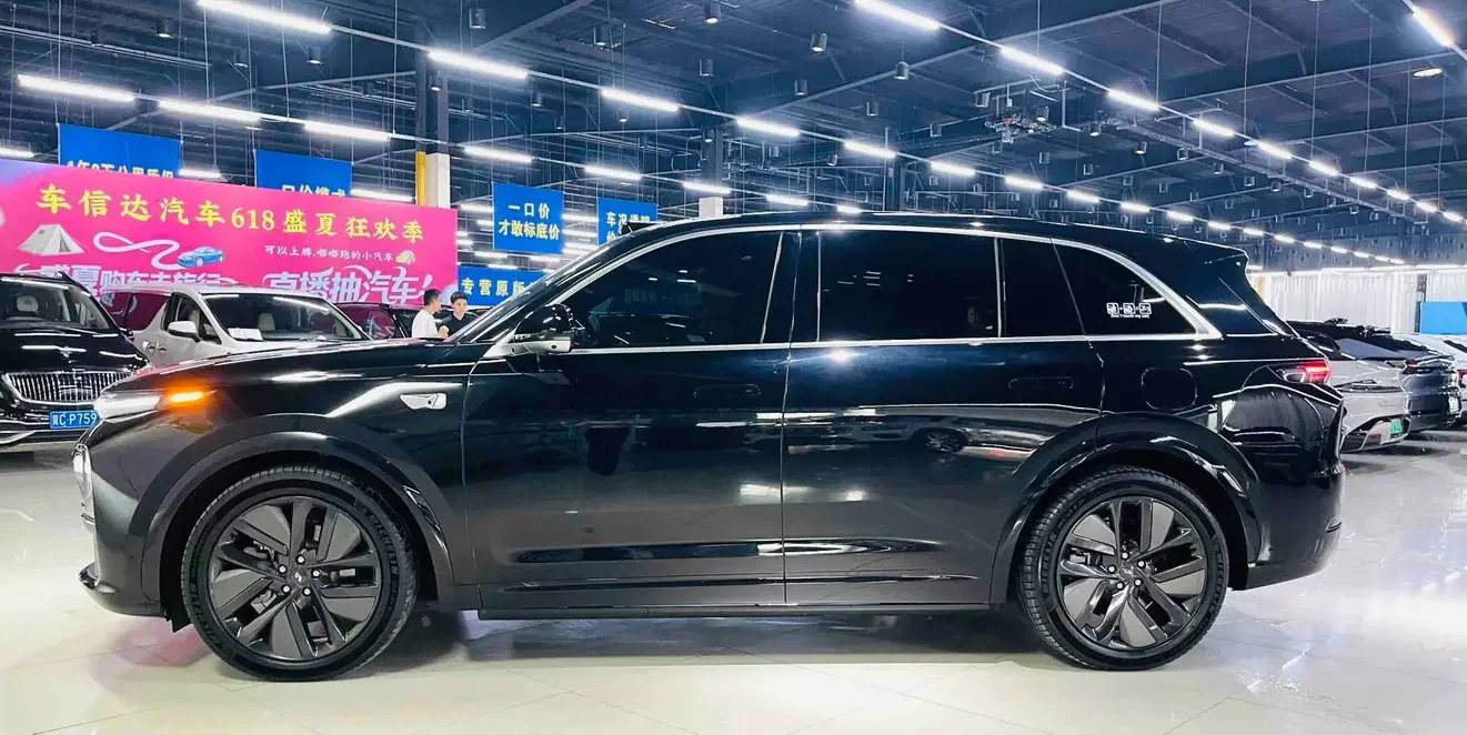 Lixiang L7