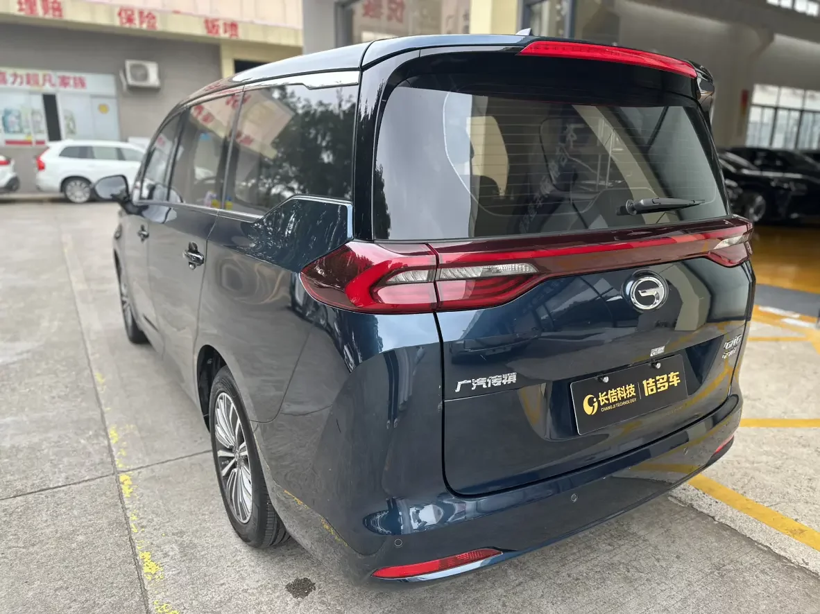 GAC Trumpchi M6