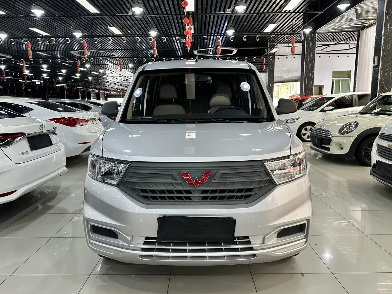 Wuling Hongguang V