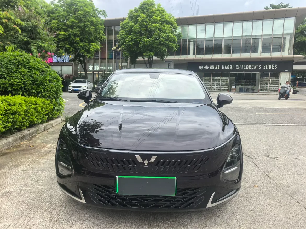Wuling Starlight PHEV