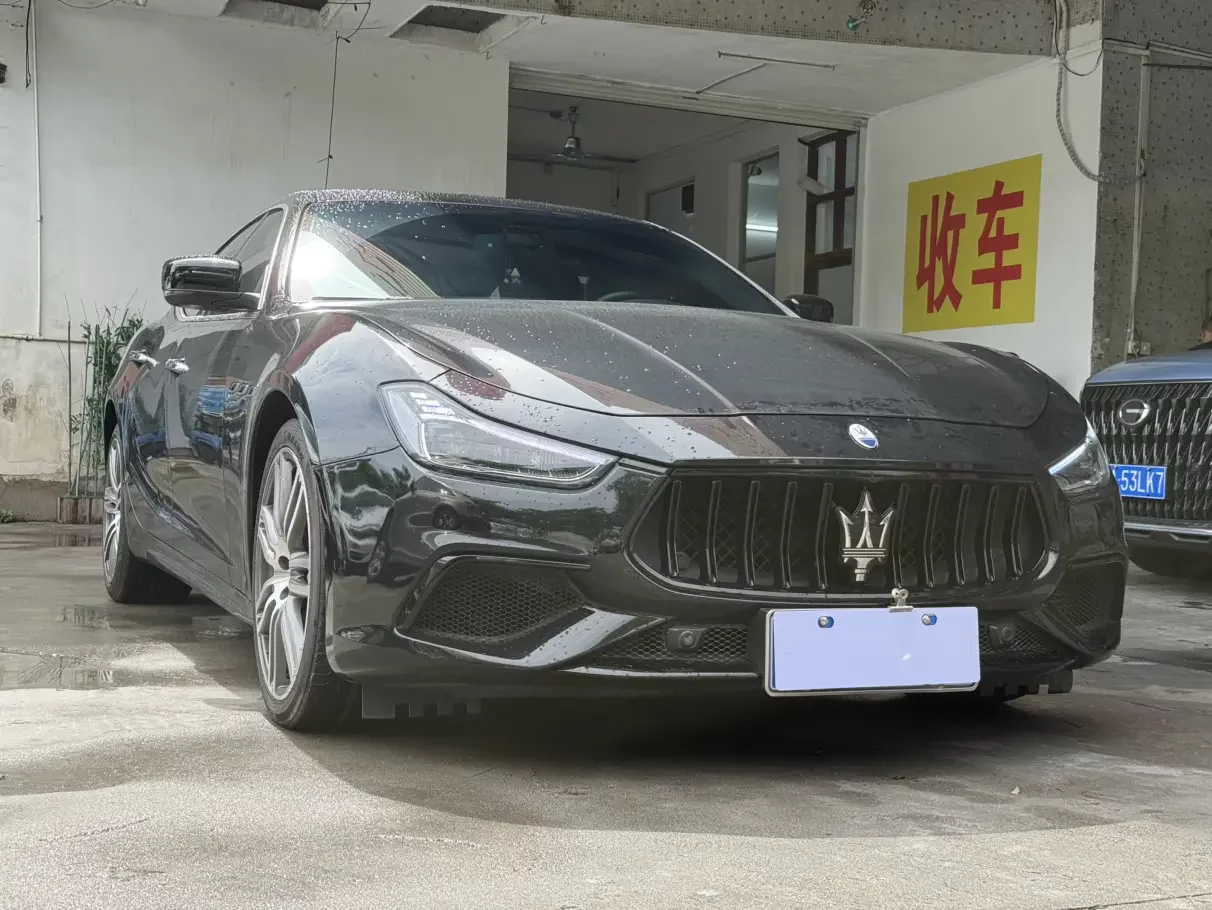Maserati Ghibli