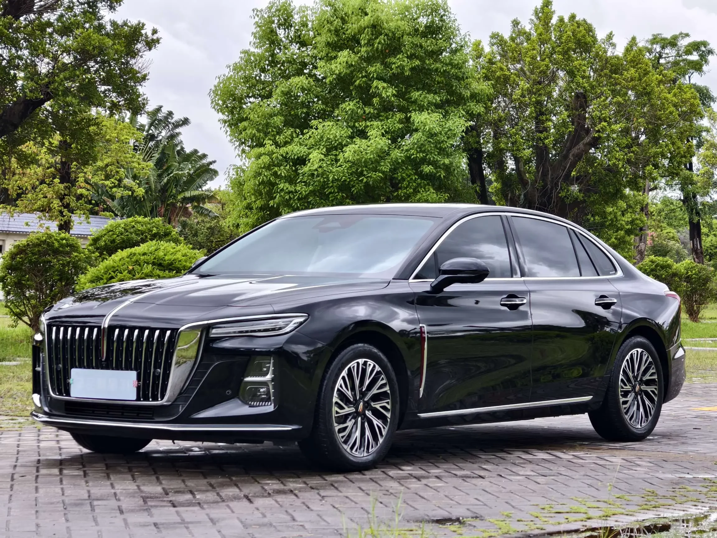 Hongqi H5