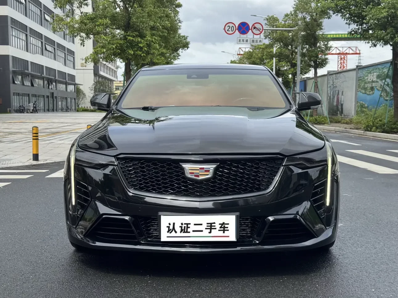 Cadillac CT4