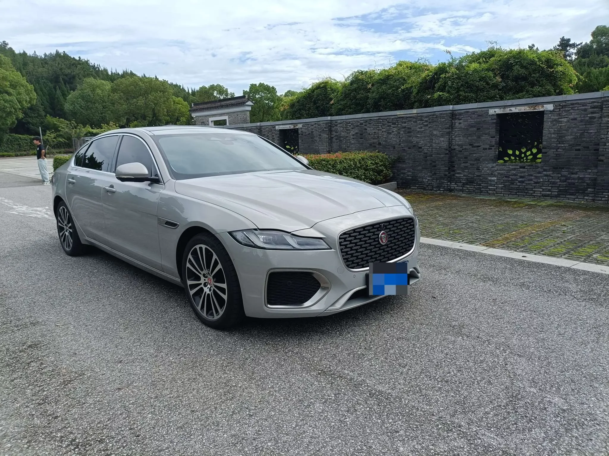 Jaguar XFL
