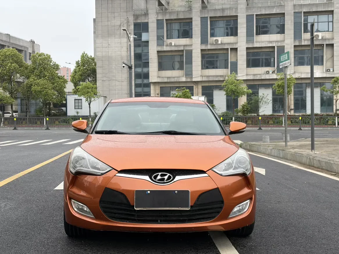 Hyundai Veloster