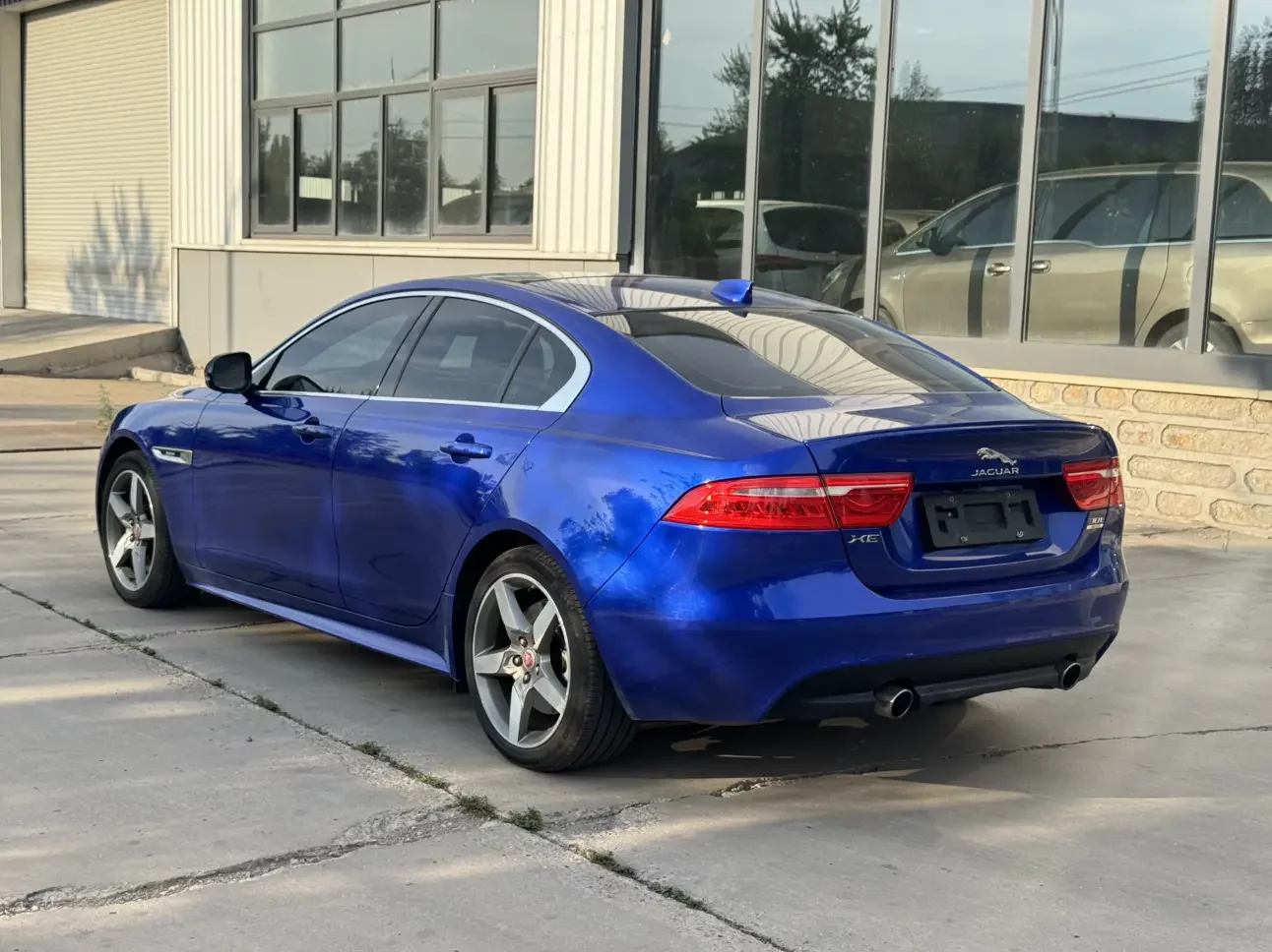 Jaguar XE
