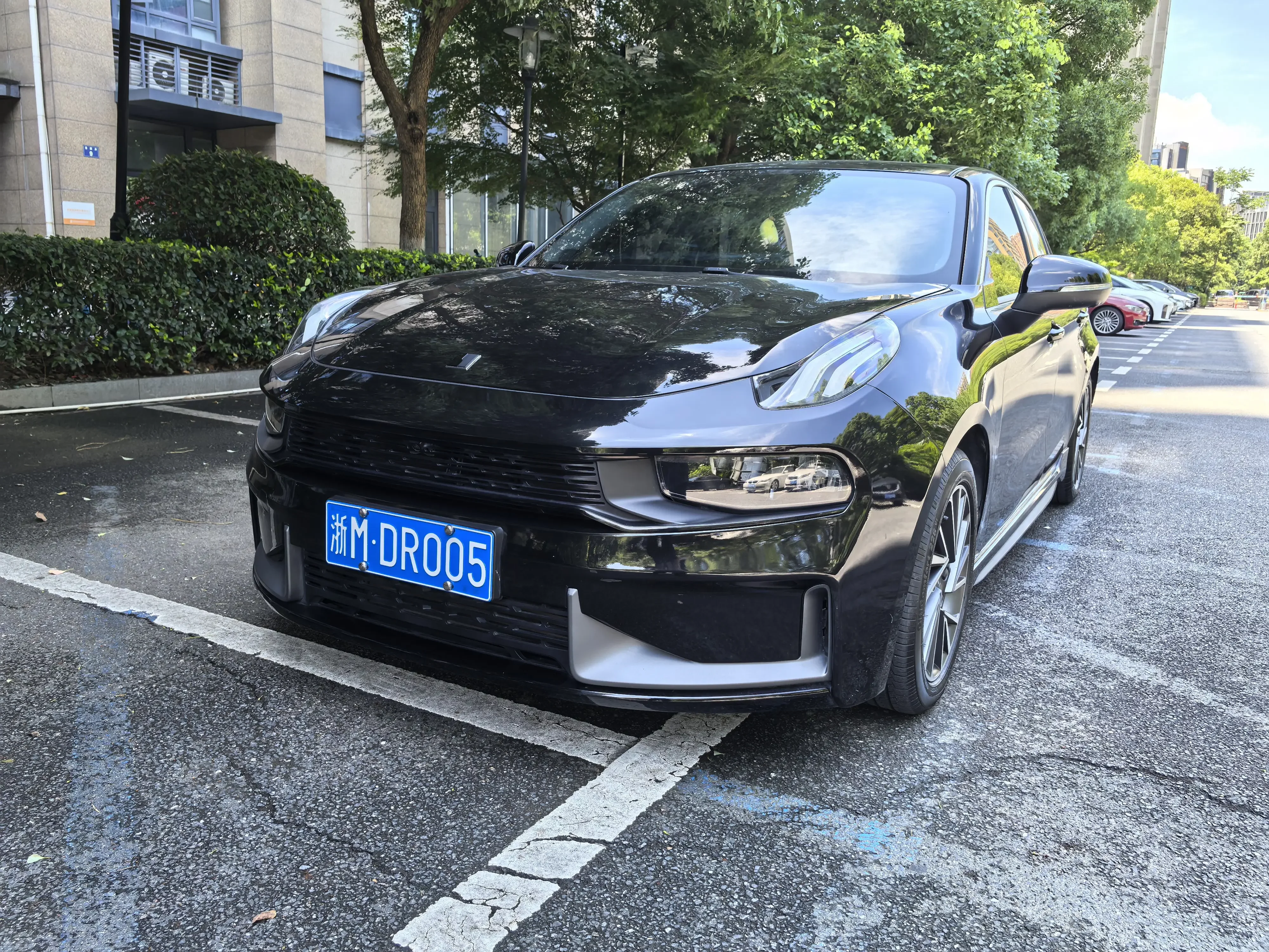 Lynk & Co 03