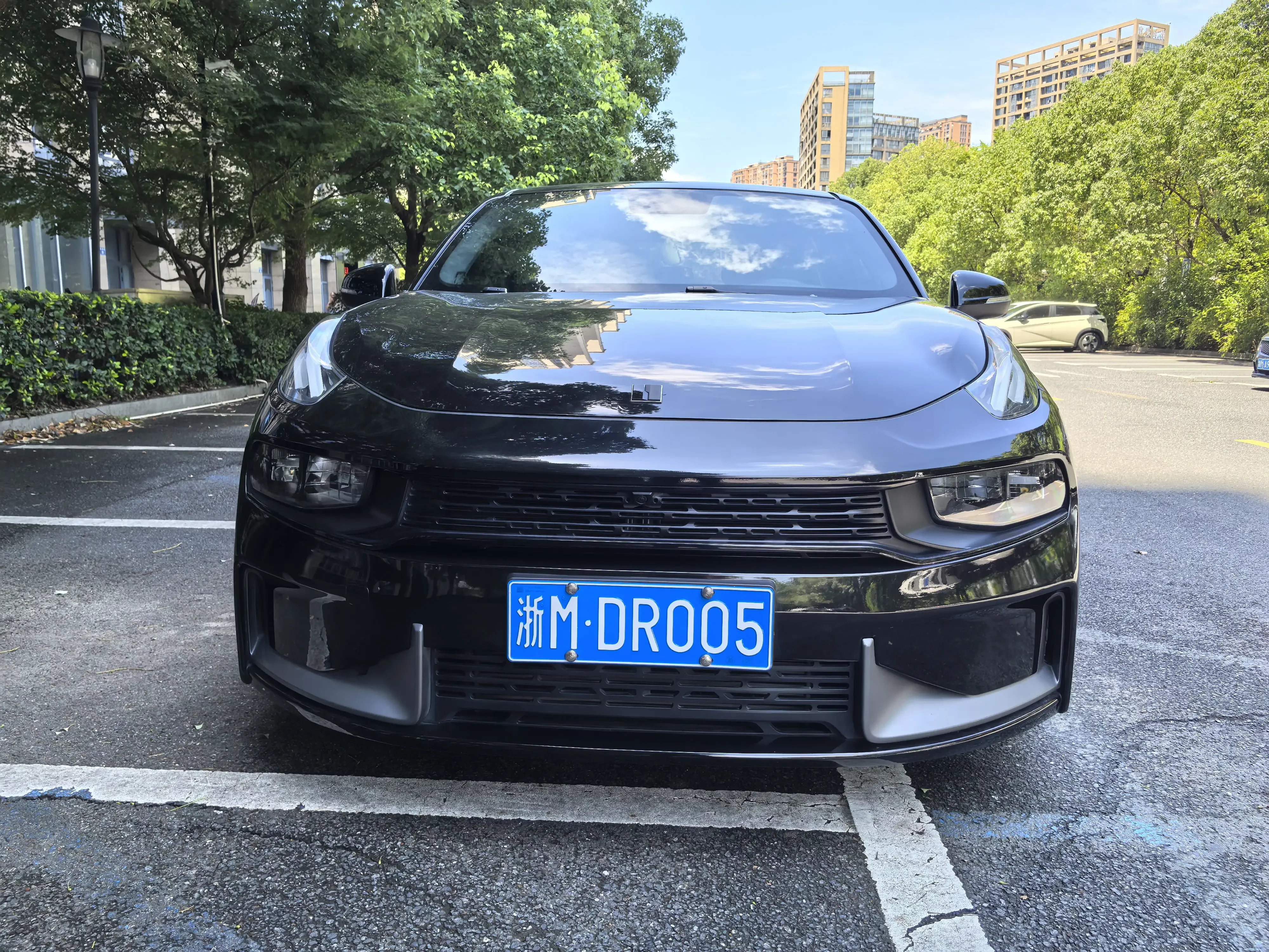 Lynk & Co 03