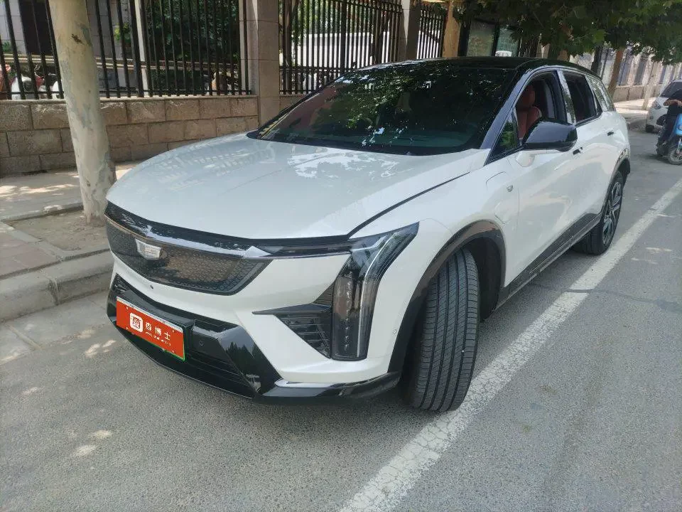 Cadillac IQ Aoge