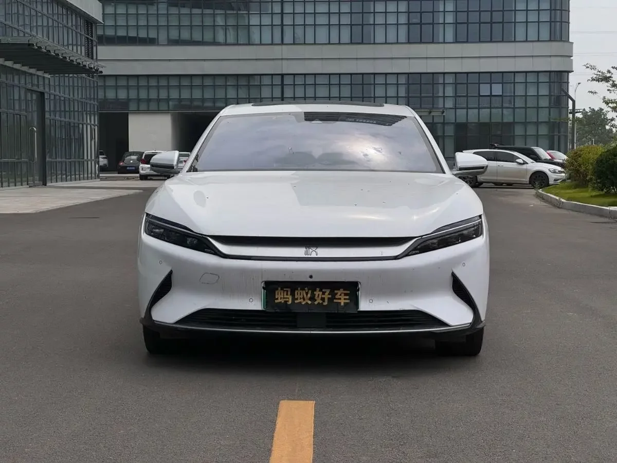 BYD Han EV
