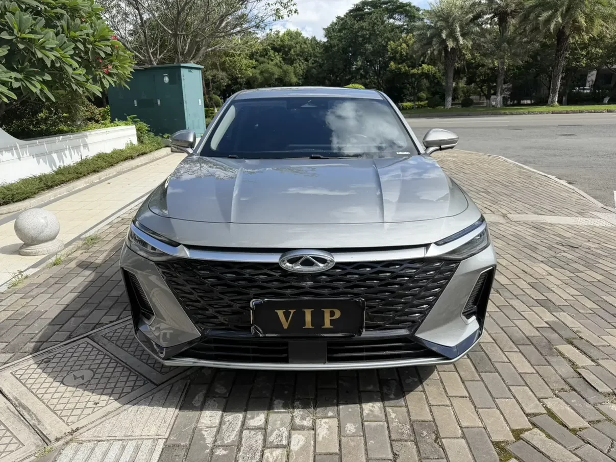 Chery Arrizo 8