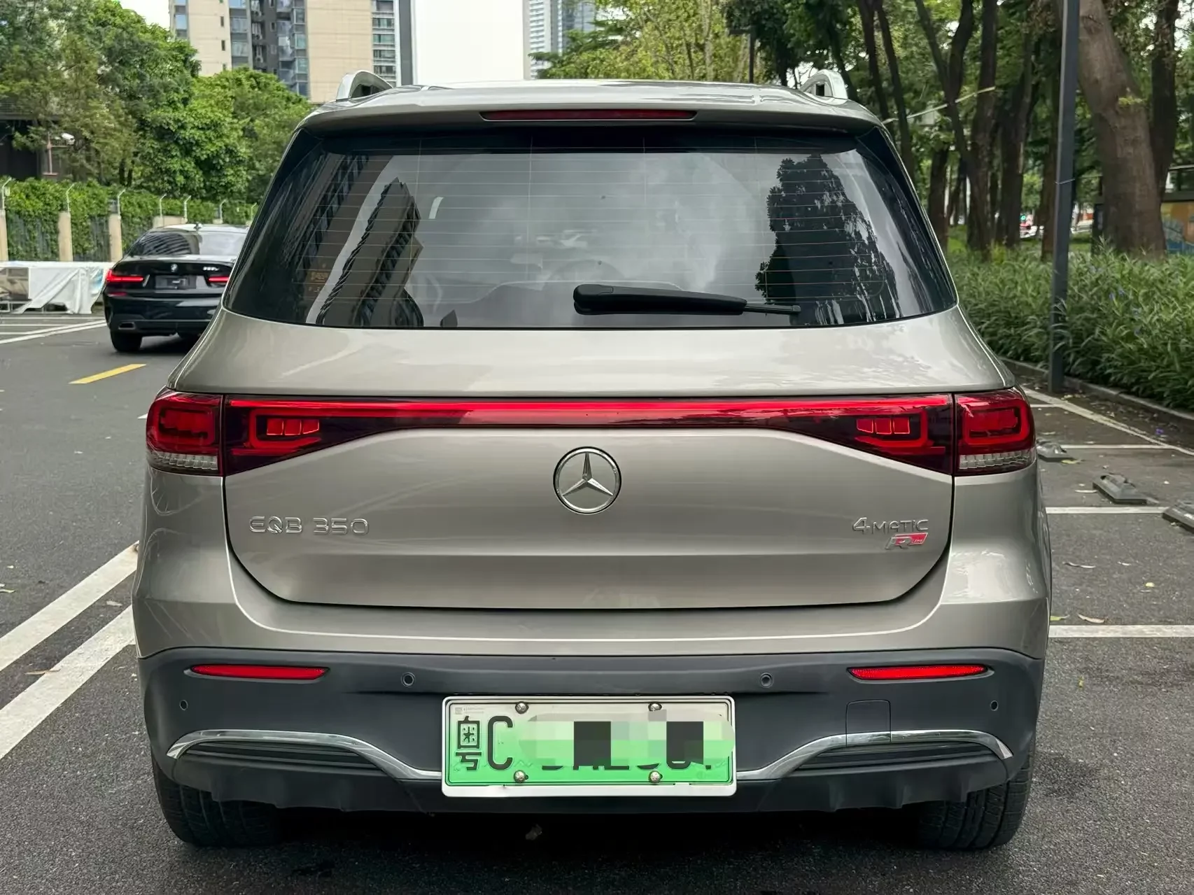 Mercedes-Benz EQB