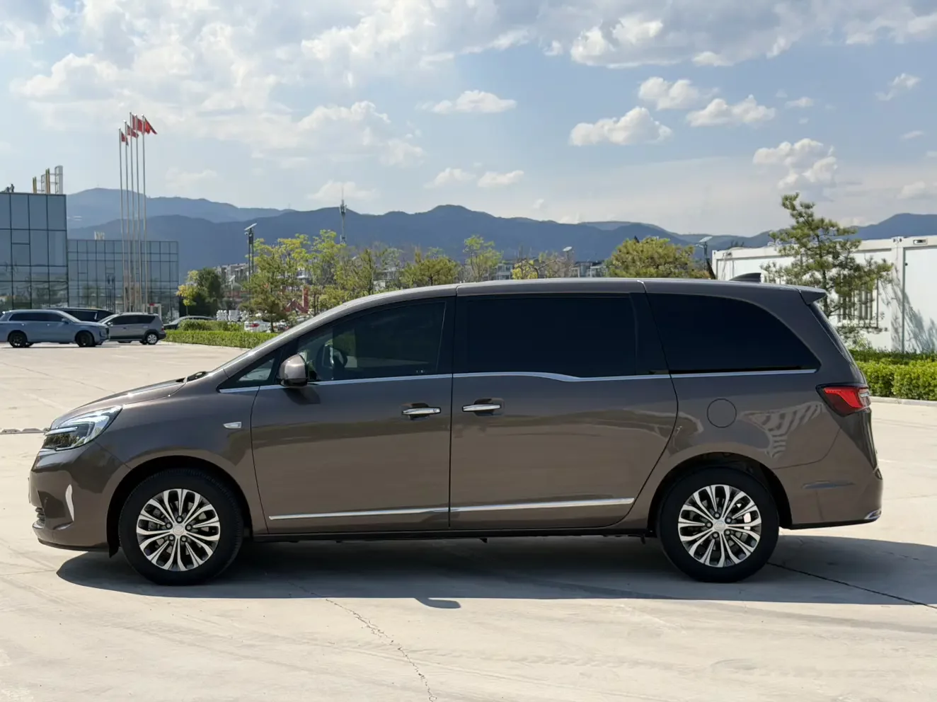 Buick GL8