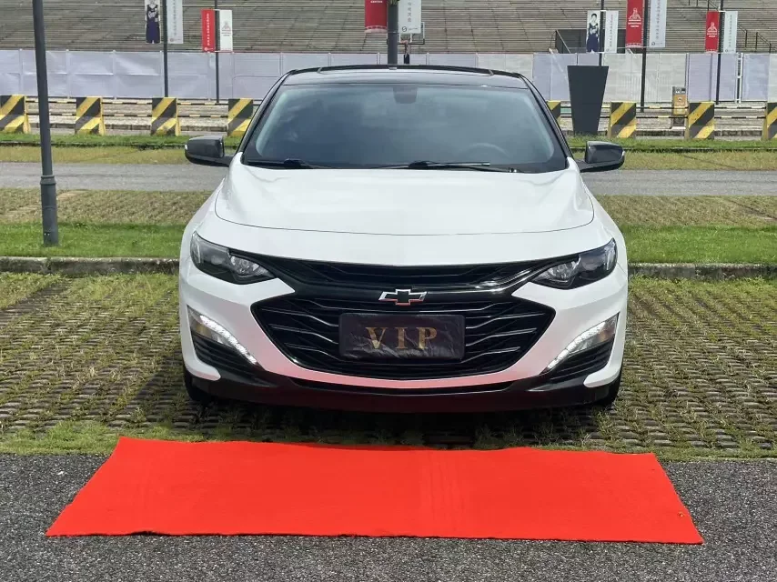 Chevrolet Malibu XL