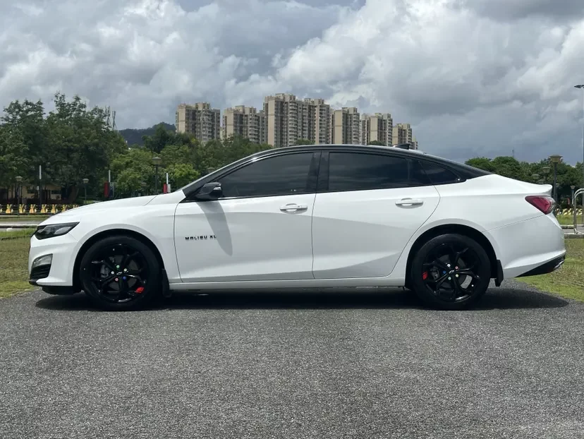 Chevrolet Malibu XL