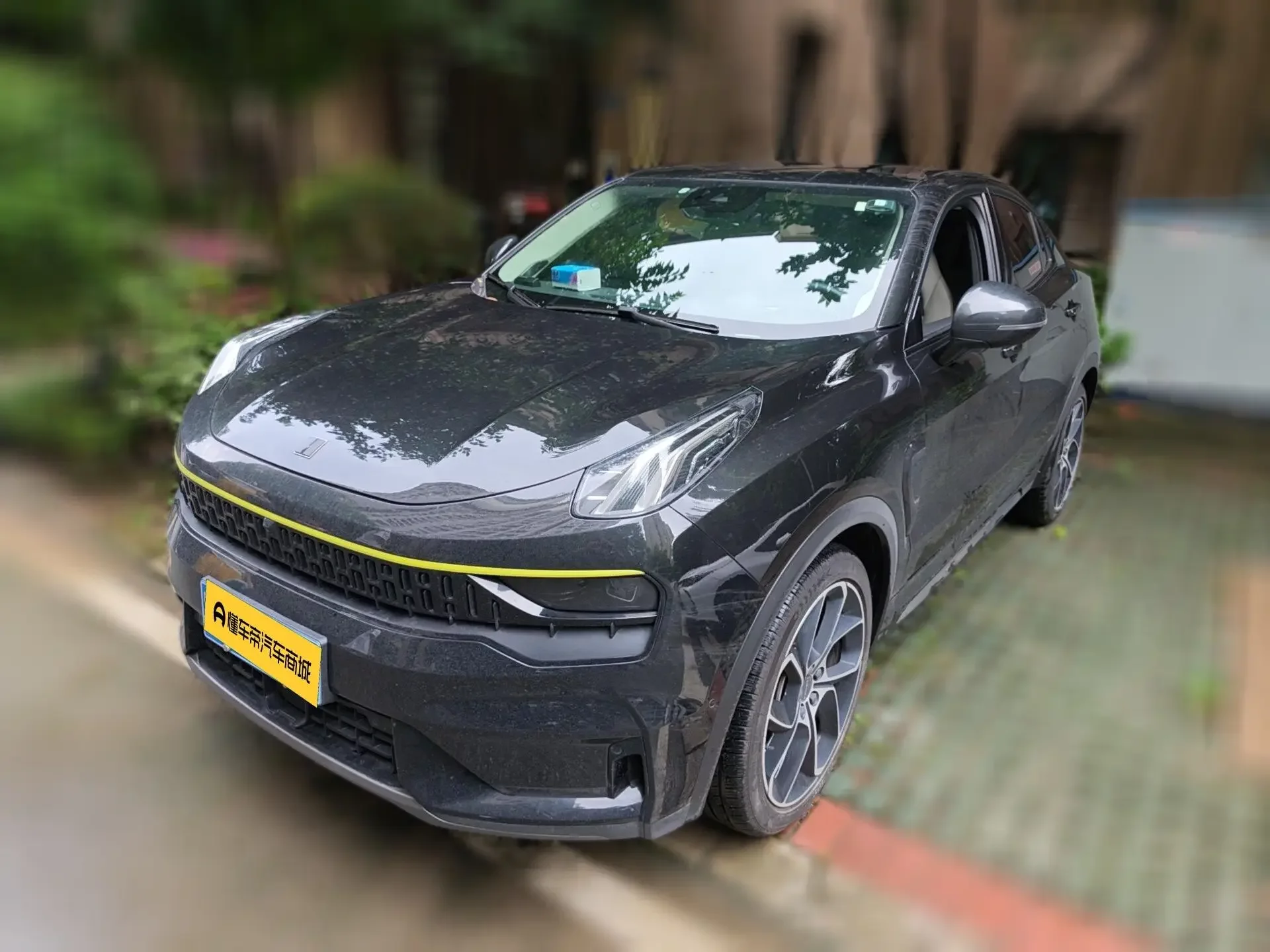 Lynk & Co 05