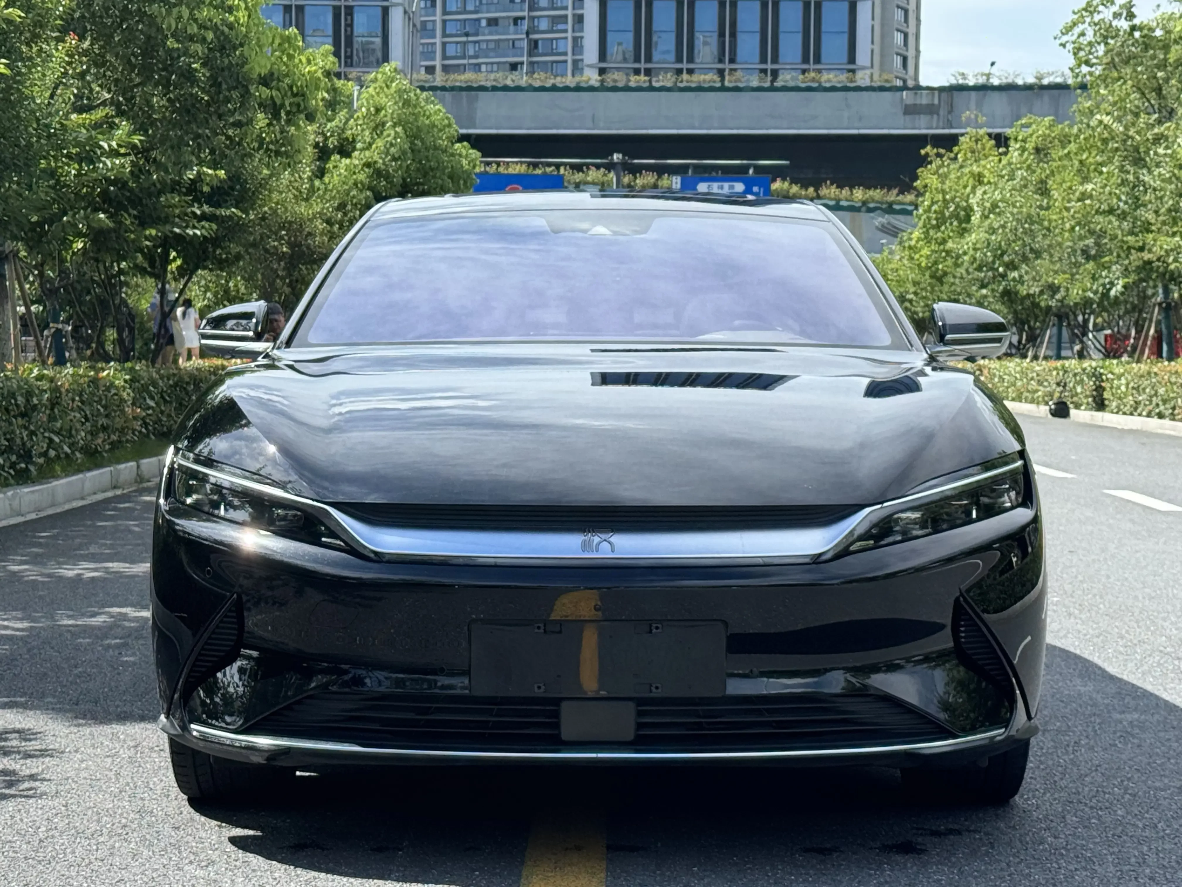 BYD Han EV