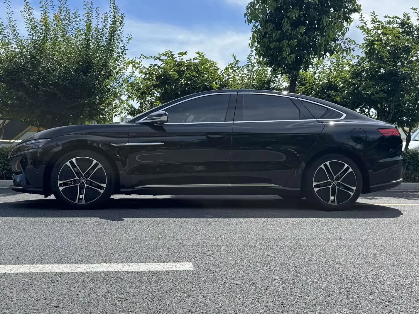 BYD Han EV