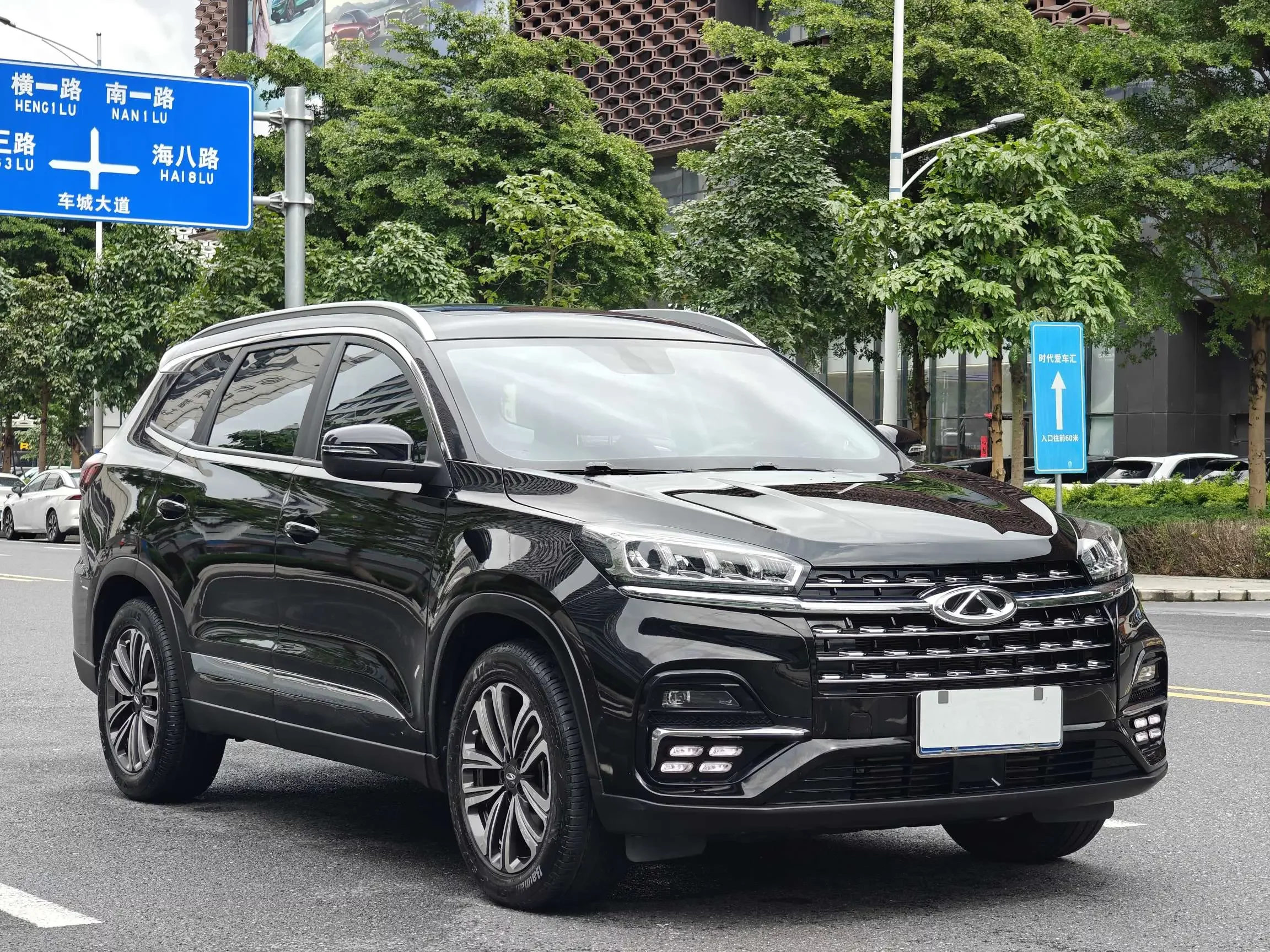 Chery Tiggo 8