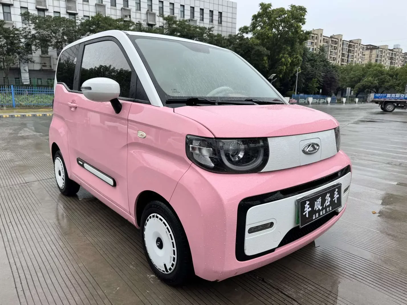 Chery QQ ice cream