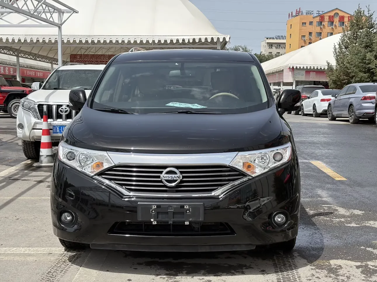 Nissan nobleman