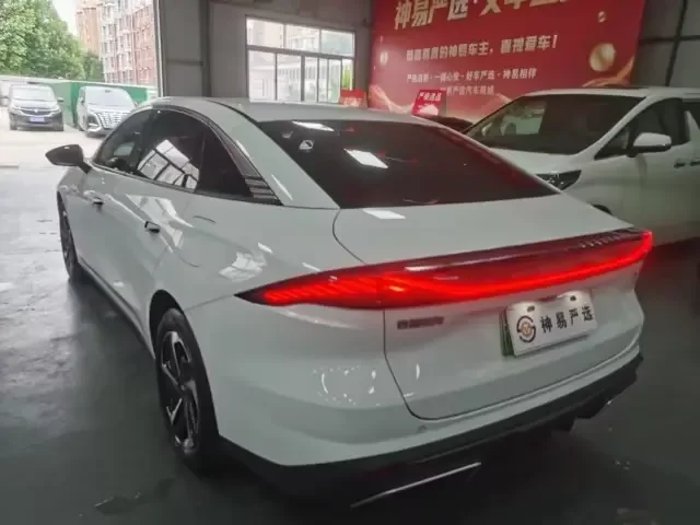 Geely Galaxy L6