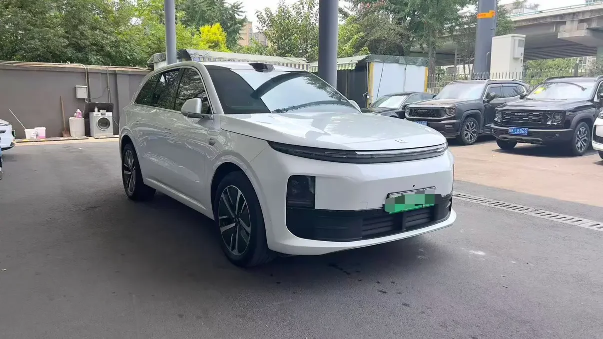 Lixiang L6