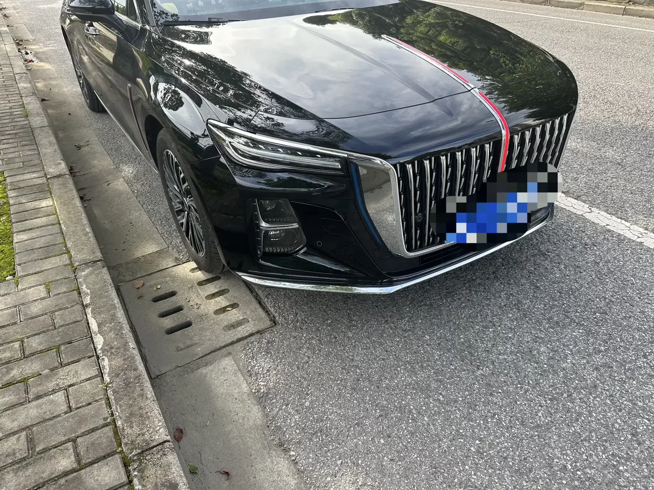 Hongqi H5