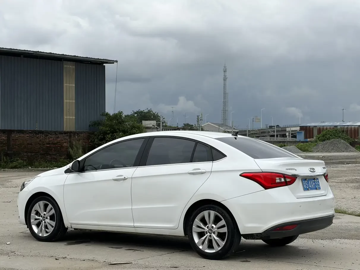 Chery Arrizo 5