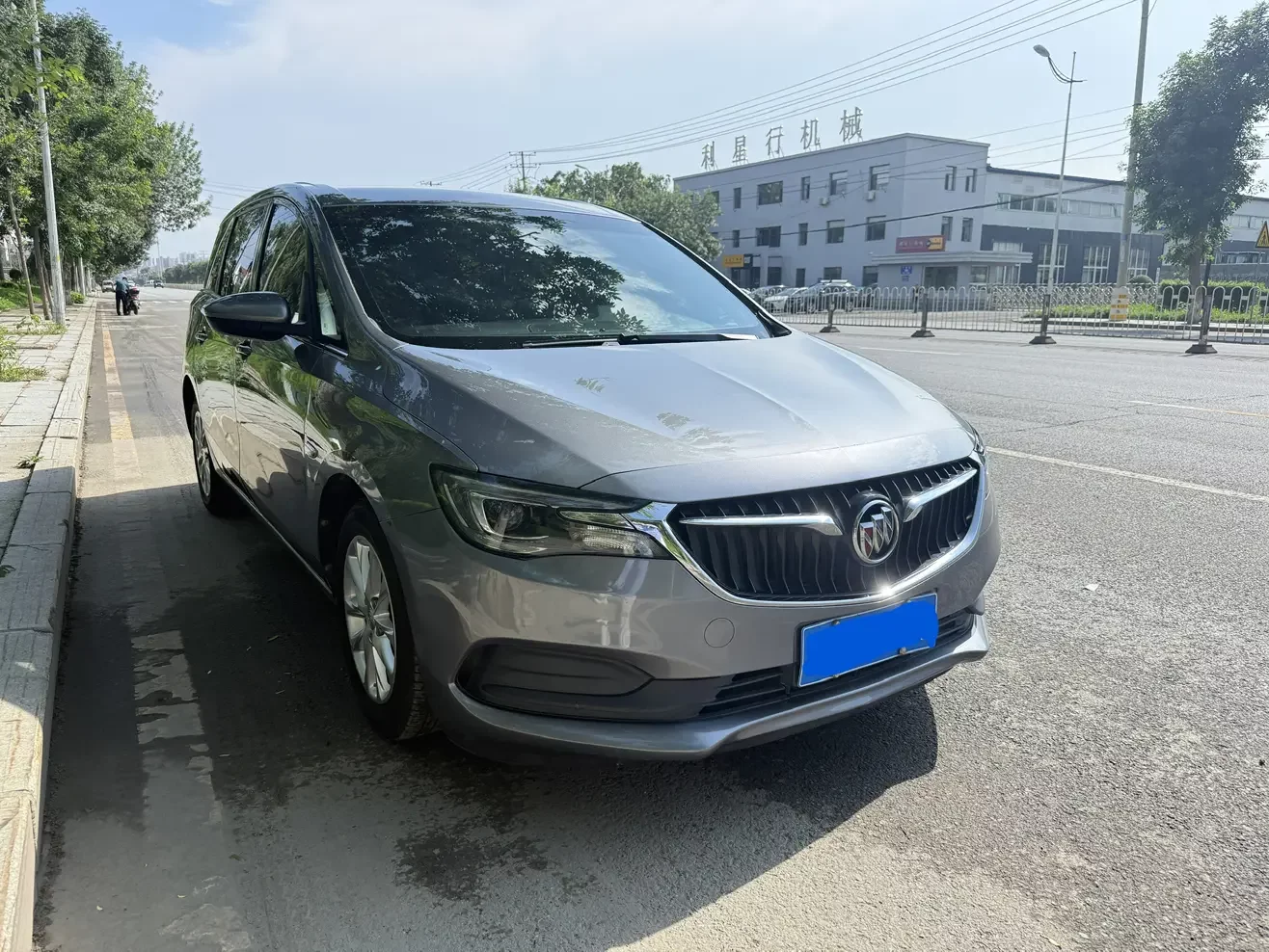 Buick GL6