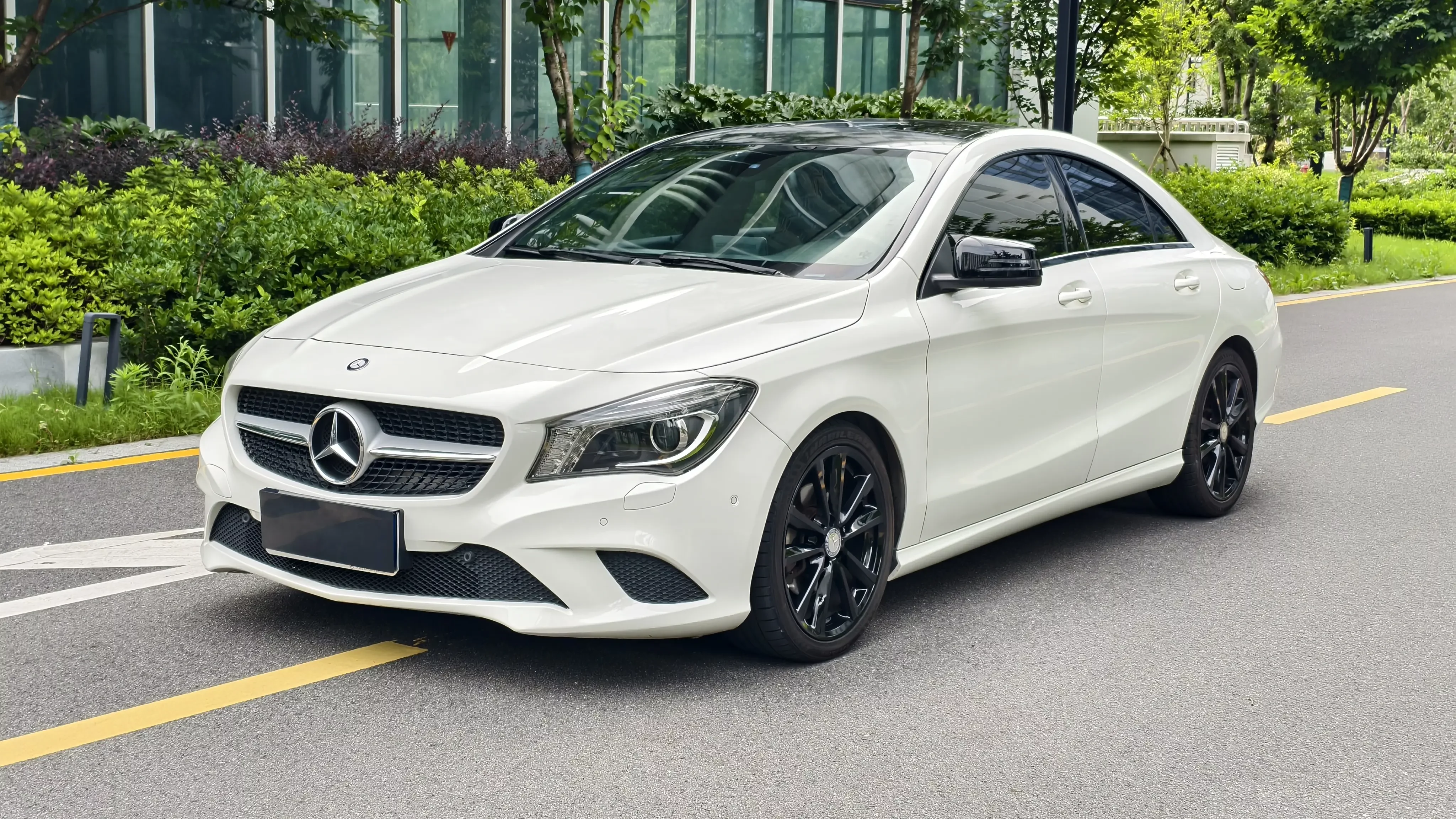 Mercedes-Benz CLA (Imported)