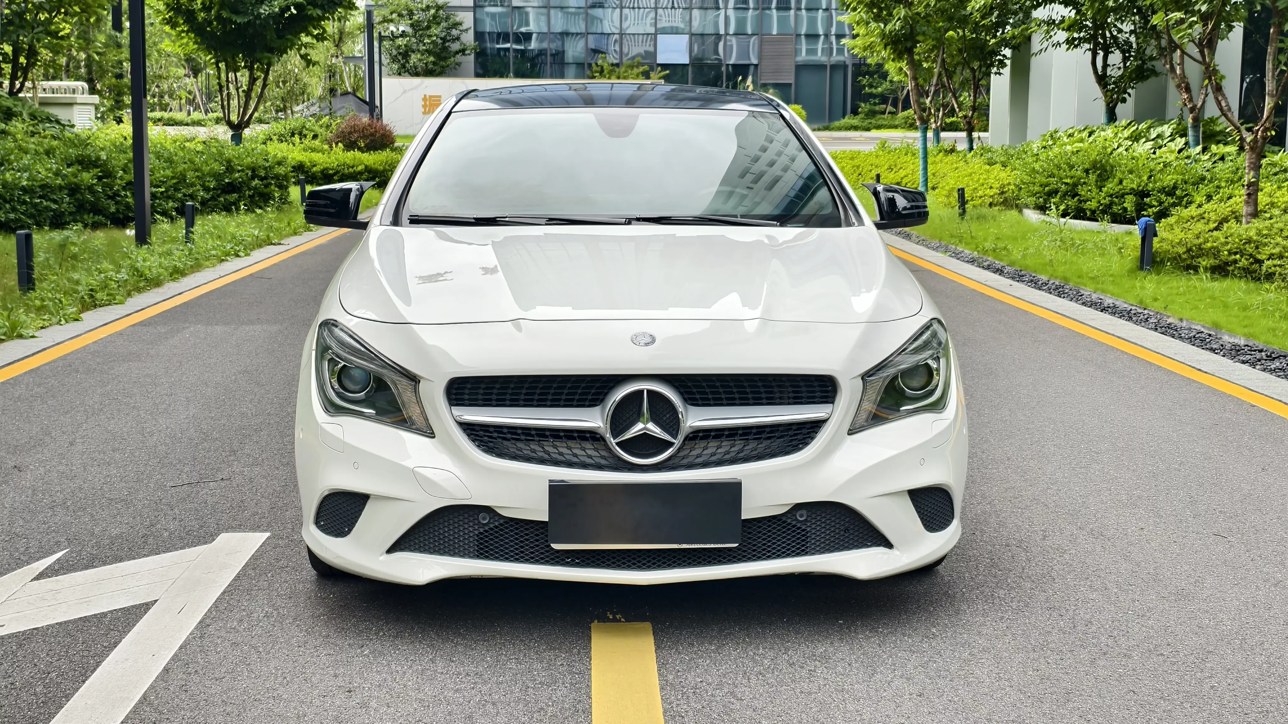 Mercedes-Benz CLA (Imported)
