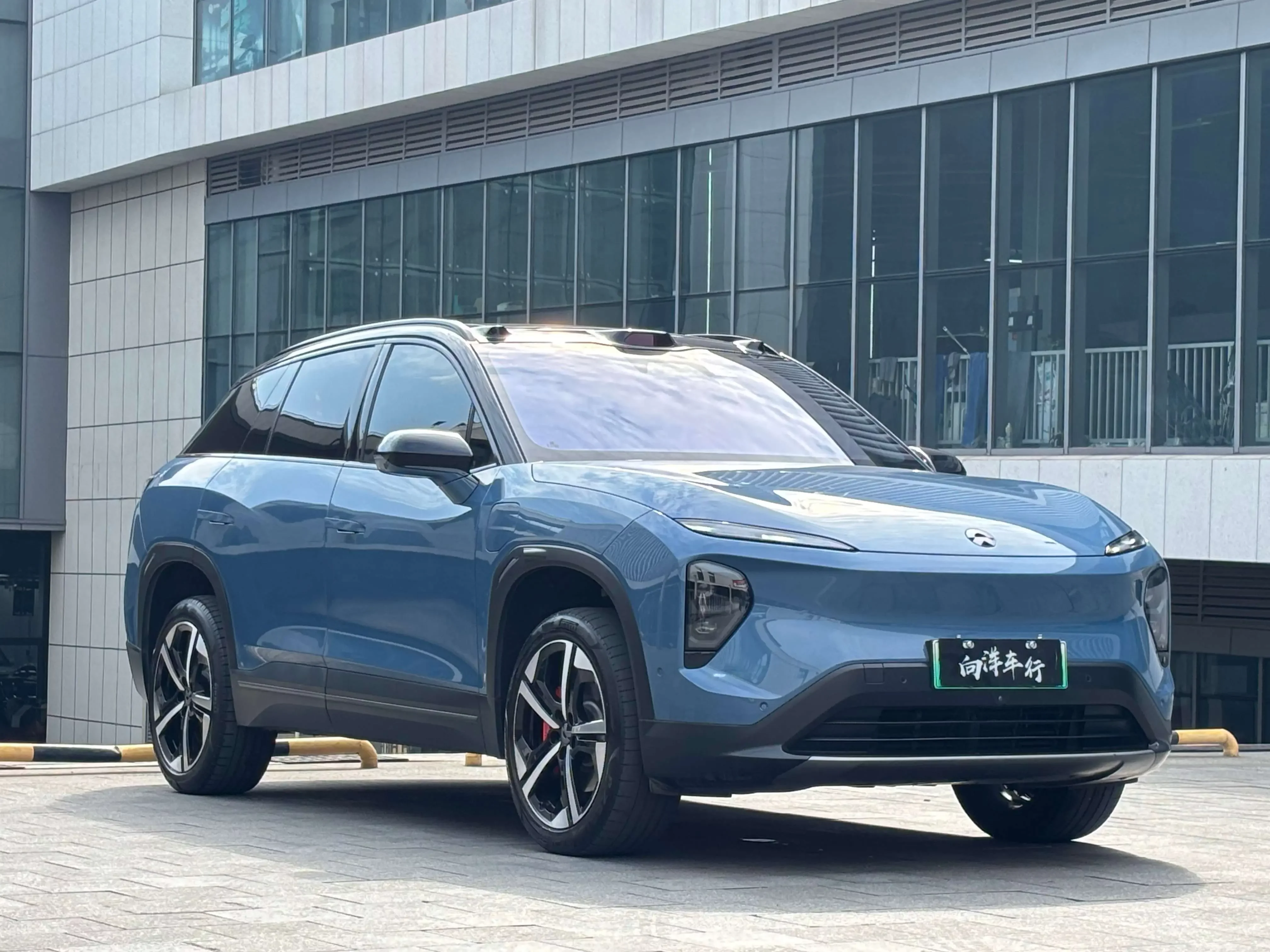 NIO ES7