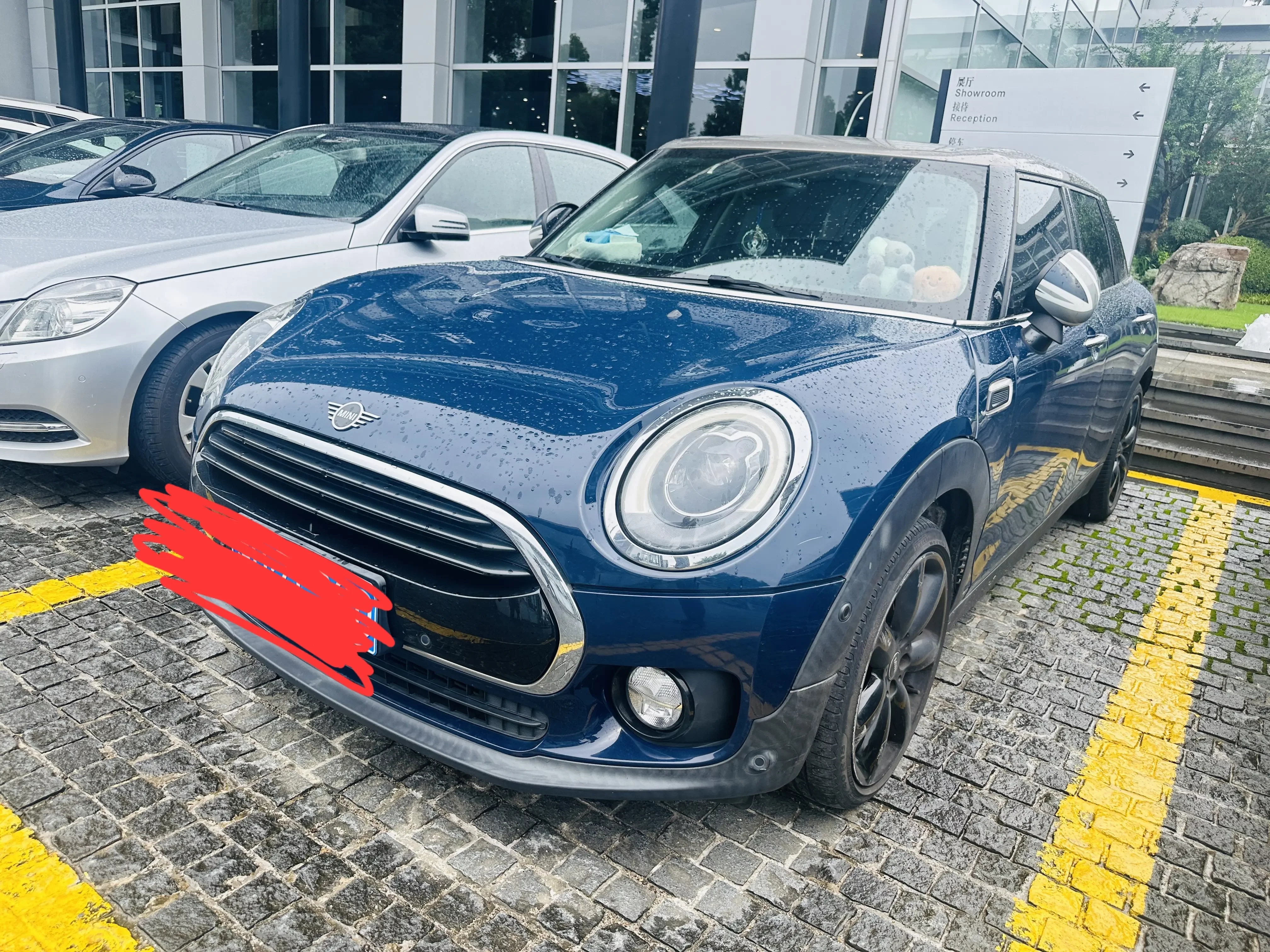 MINI CLUBMAN