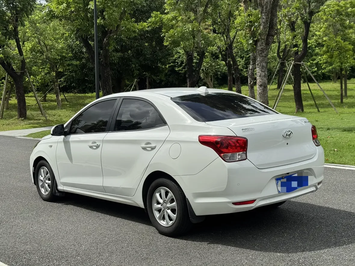 Hyundai Verna