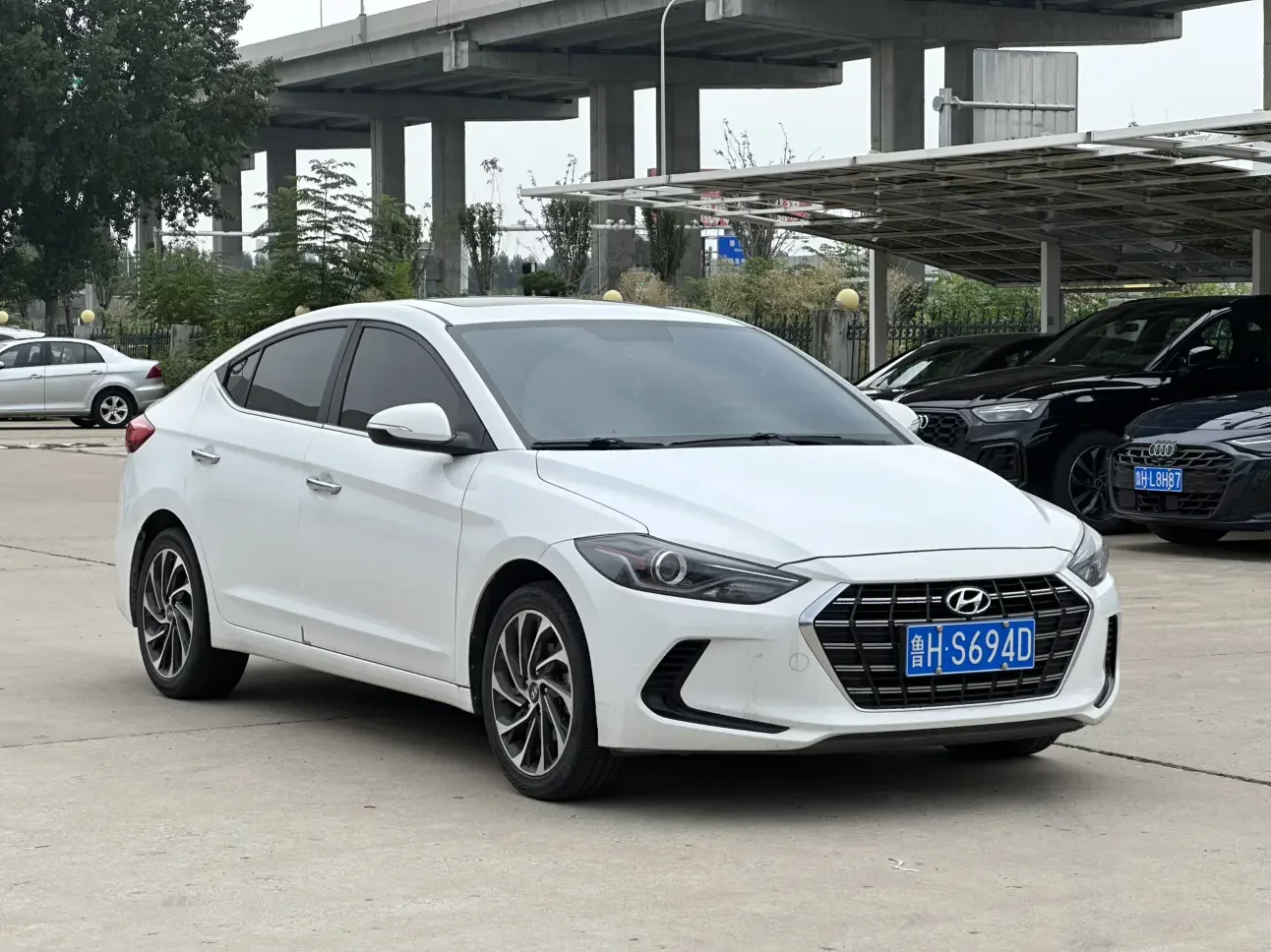 Hyundai lead