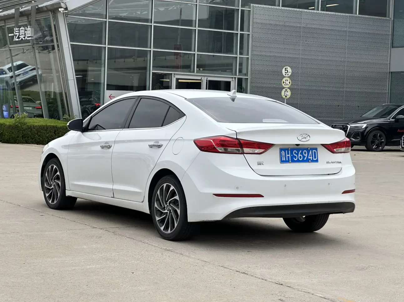 Hyundai lead