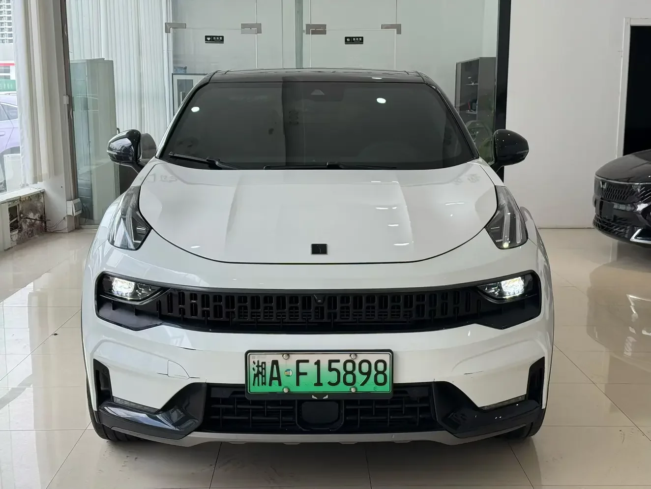 Lynk & Co 05 EM-P