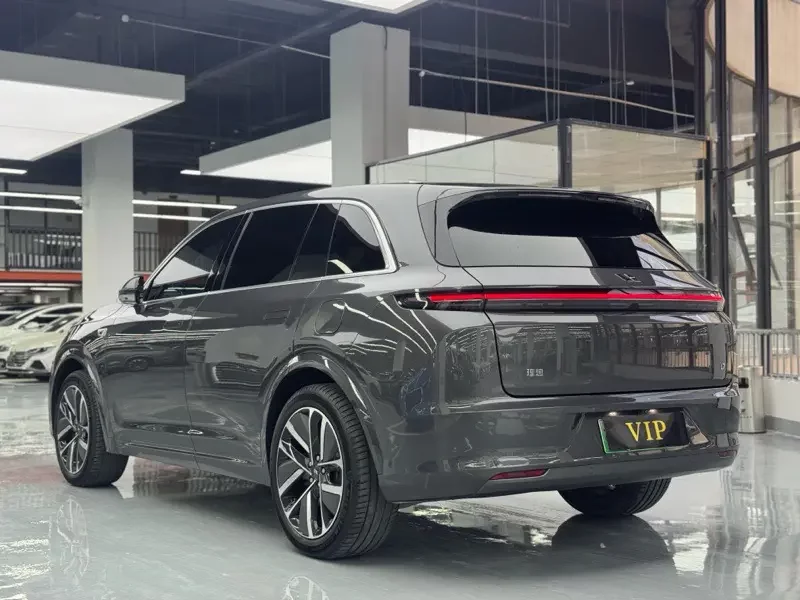 Lixiang L7