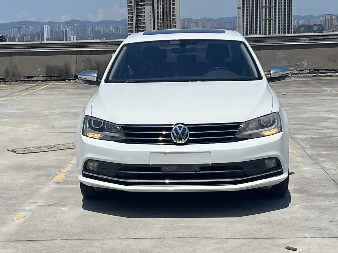 Volkswagen Sagitar