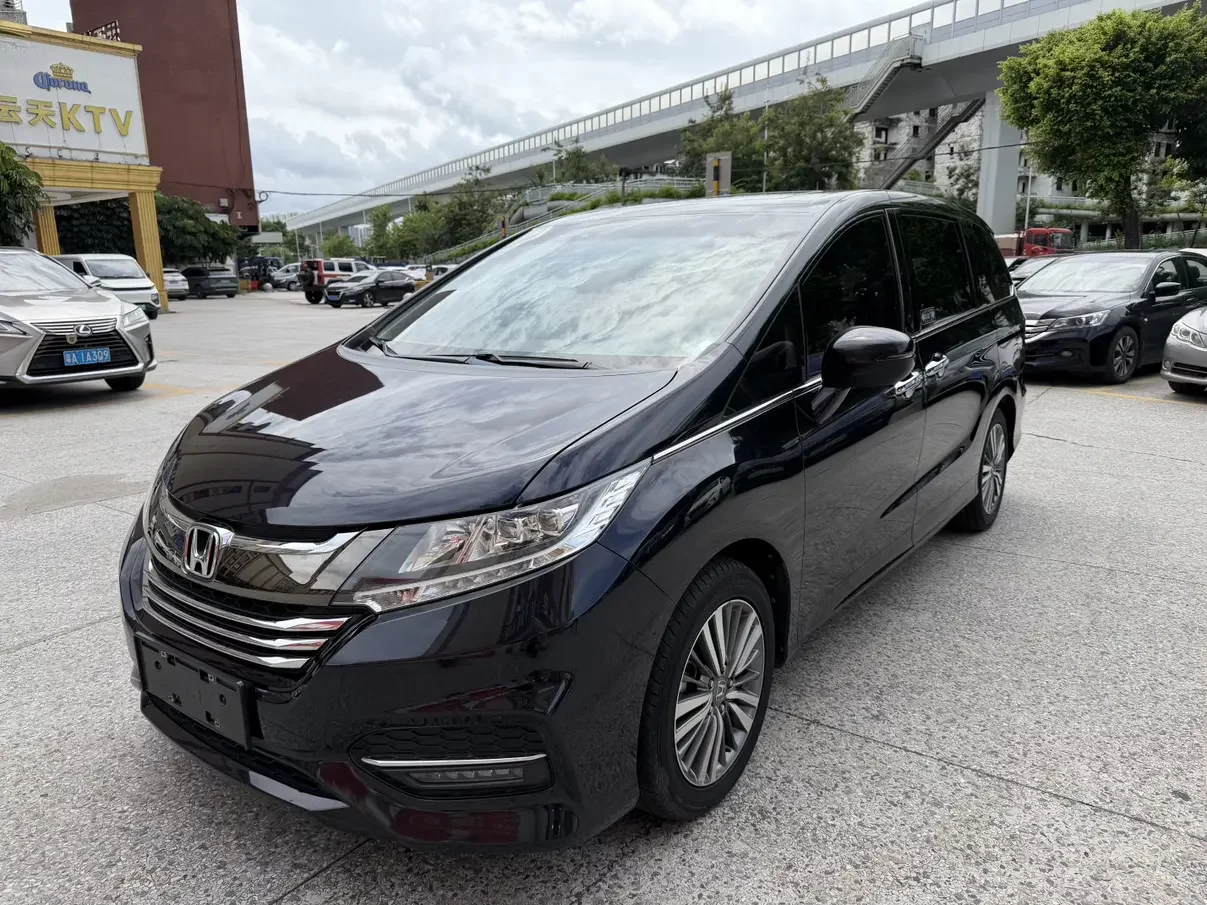 Honda Odyssey  из Китая