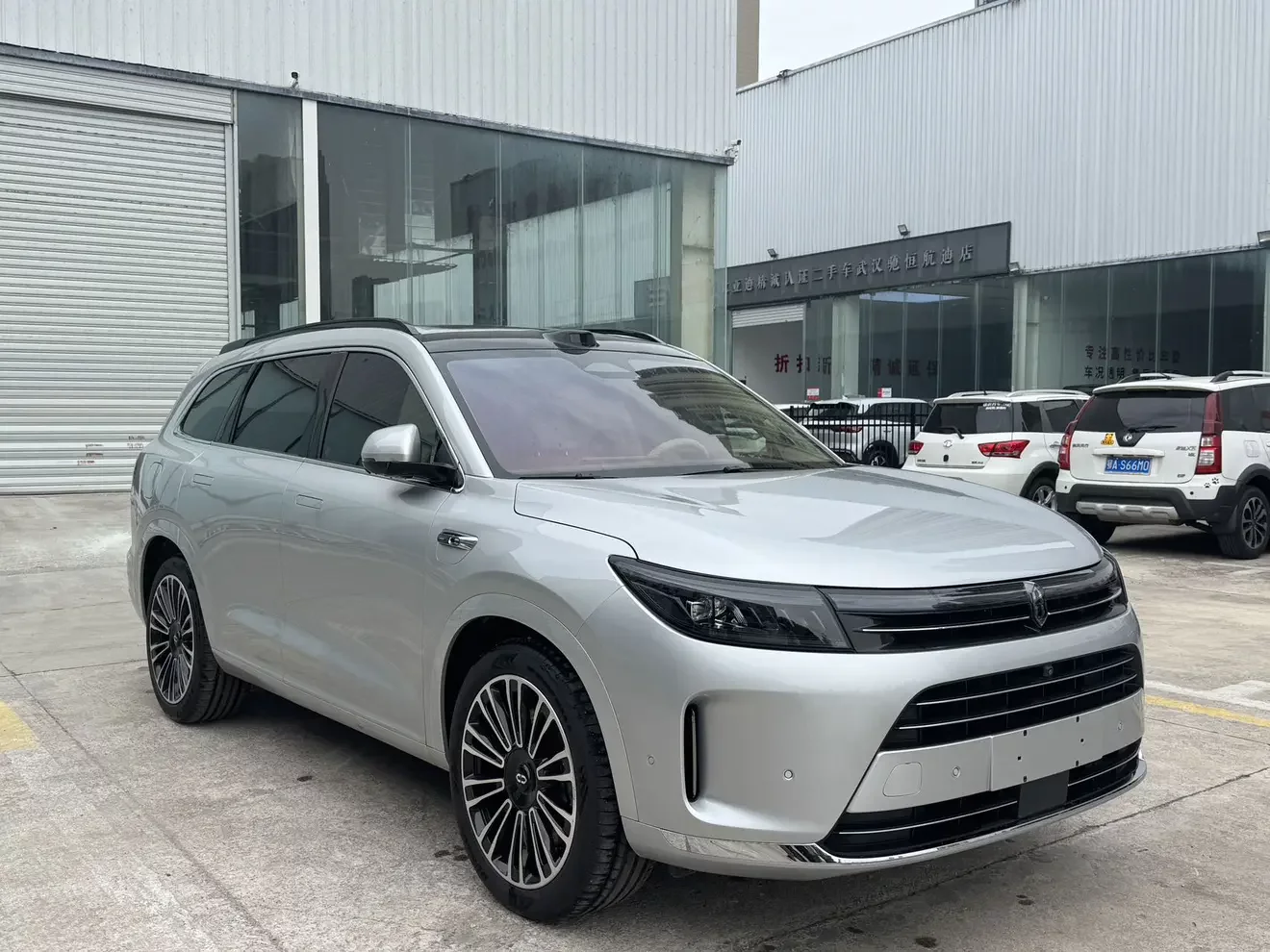AITO M7