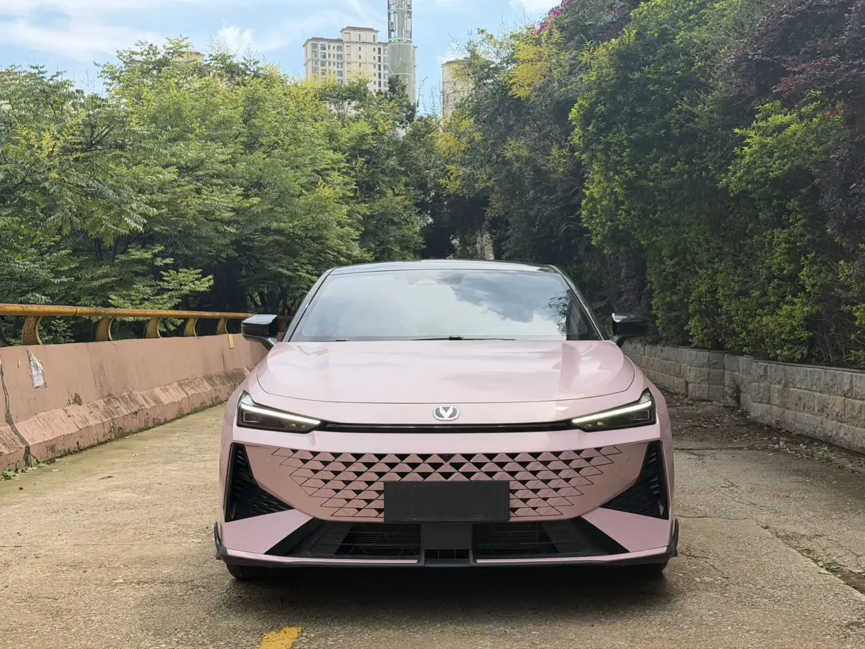 Changan UNI-V