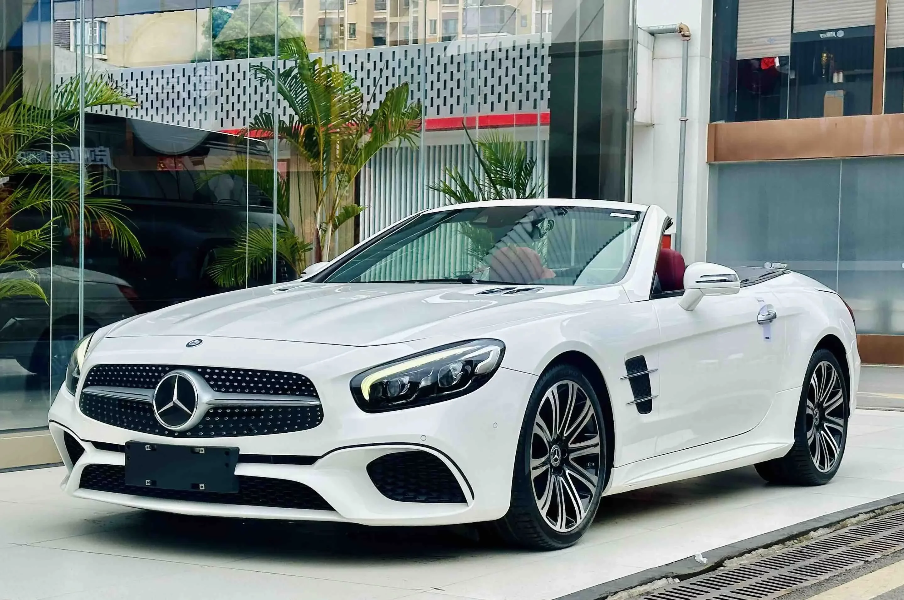 Mercedes-Benz SL Class