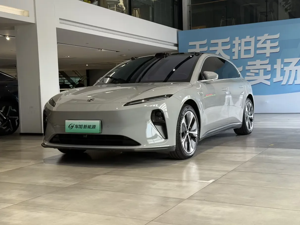 NIO ET5T