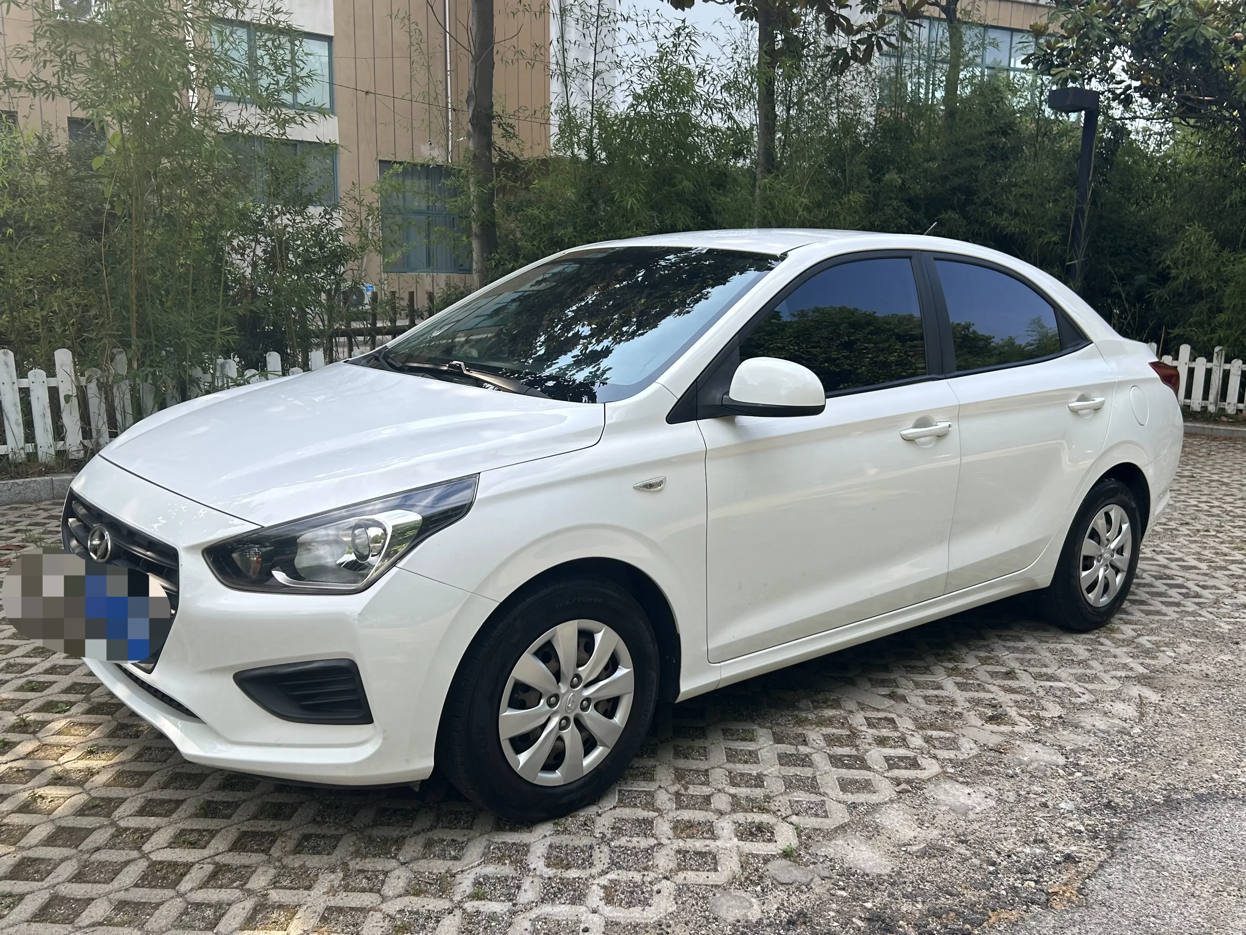 Hyundai Verna (Rena)  из Китая