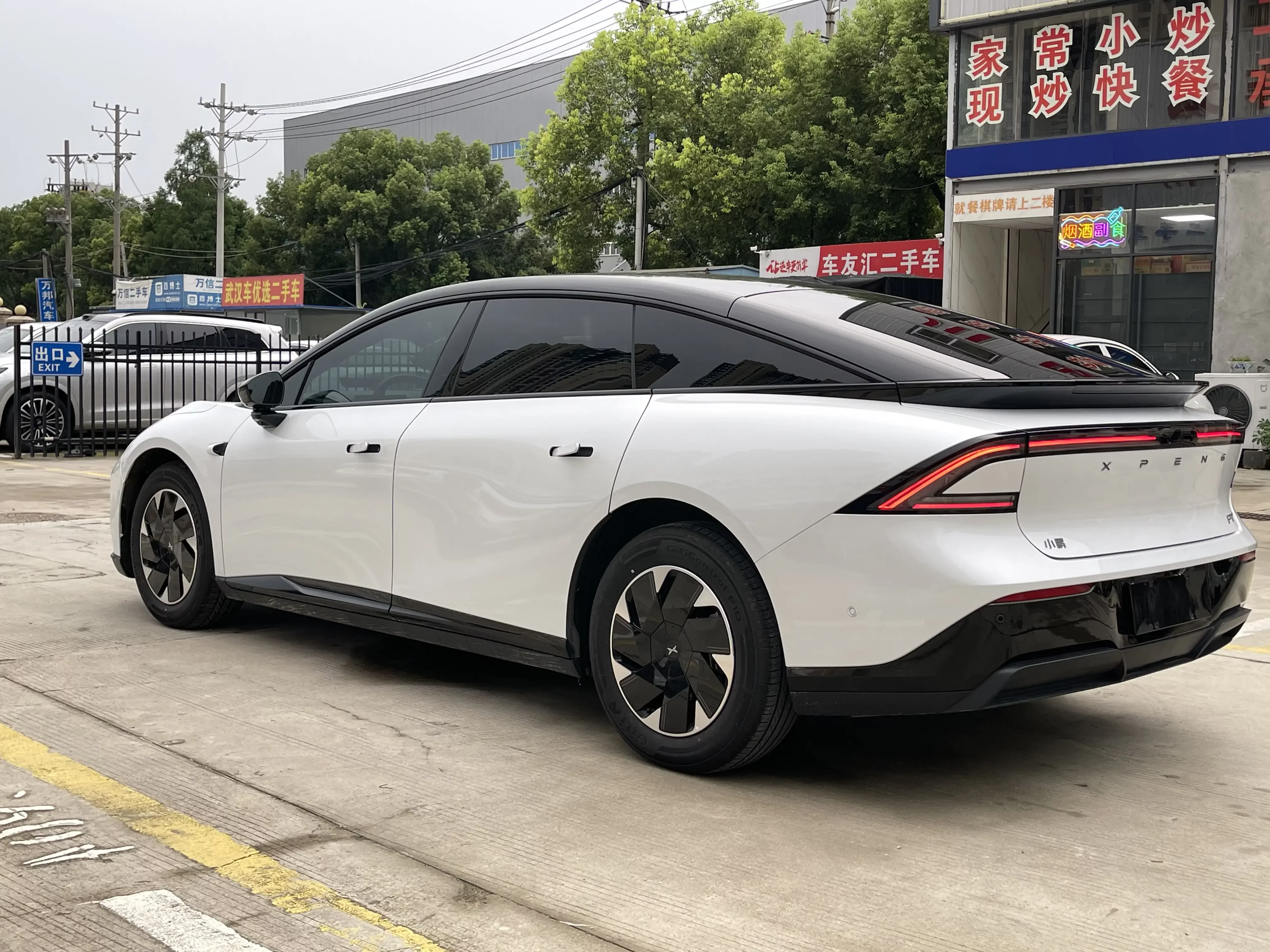 Xpeng P7+