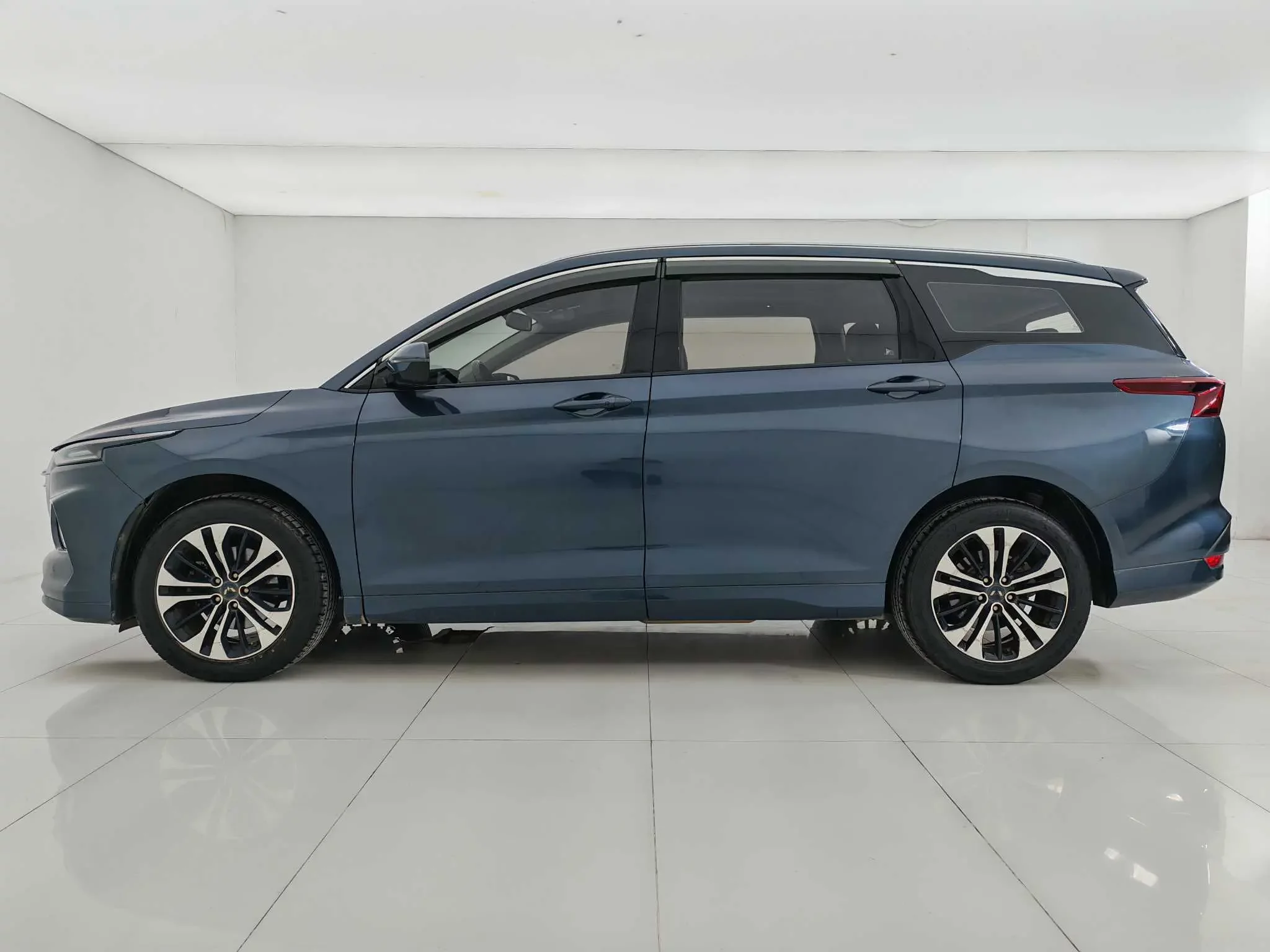 Wuling Capgemini Victory
