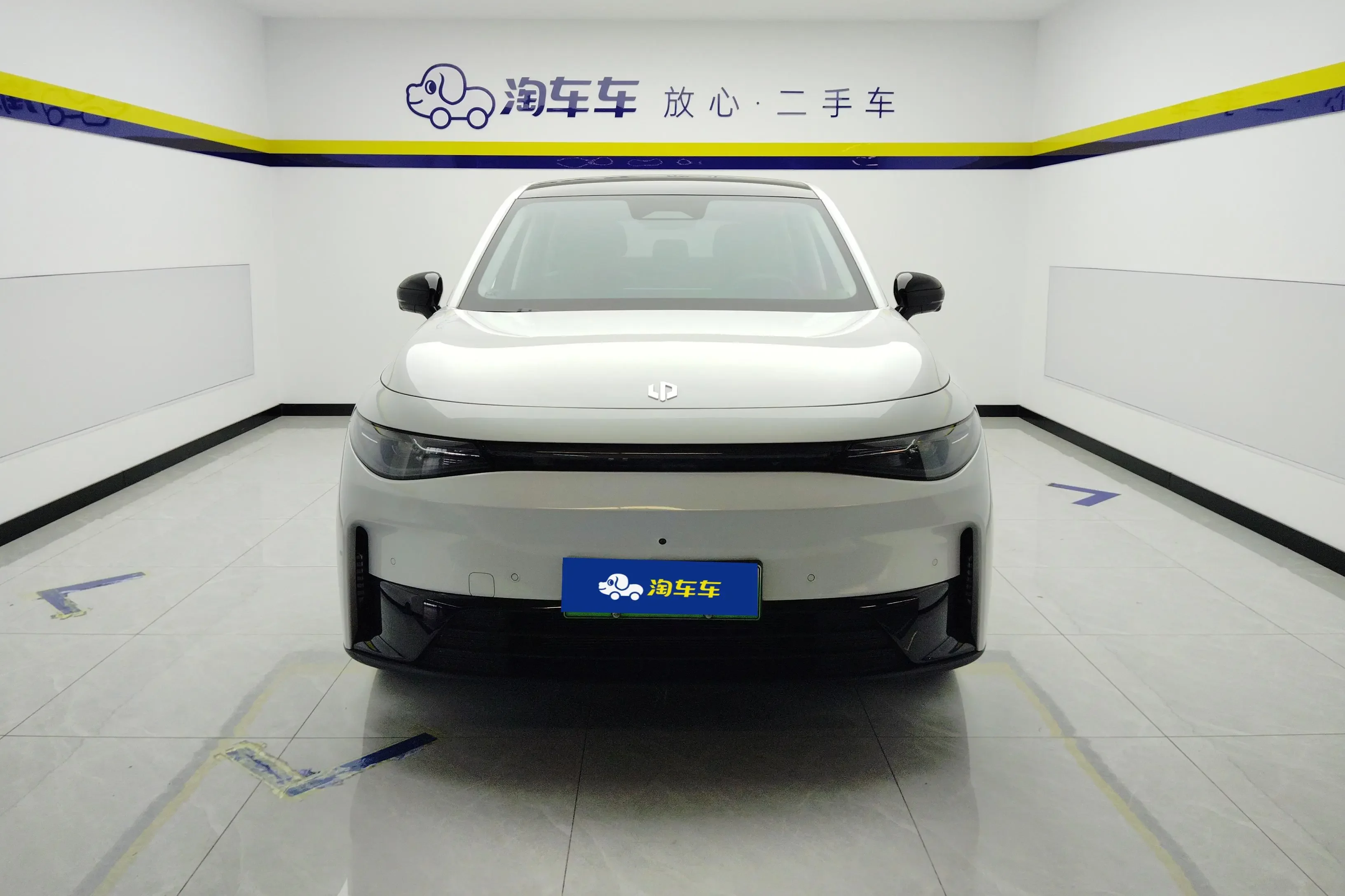 Leapmotor Zero running C10