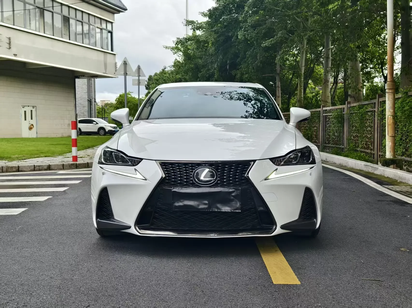 Lexus IS